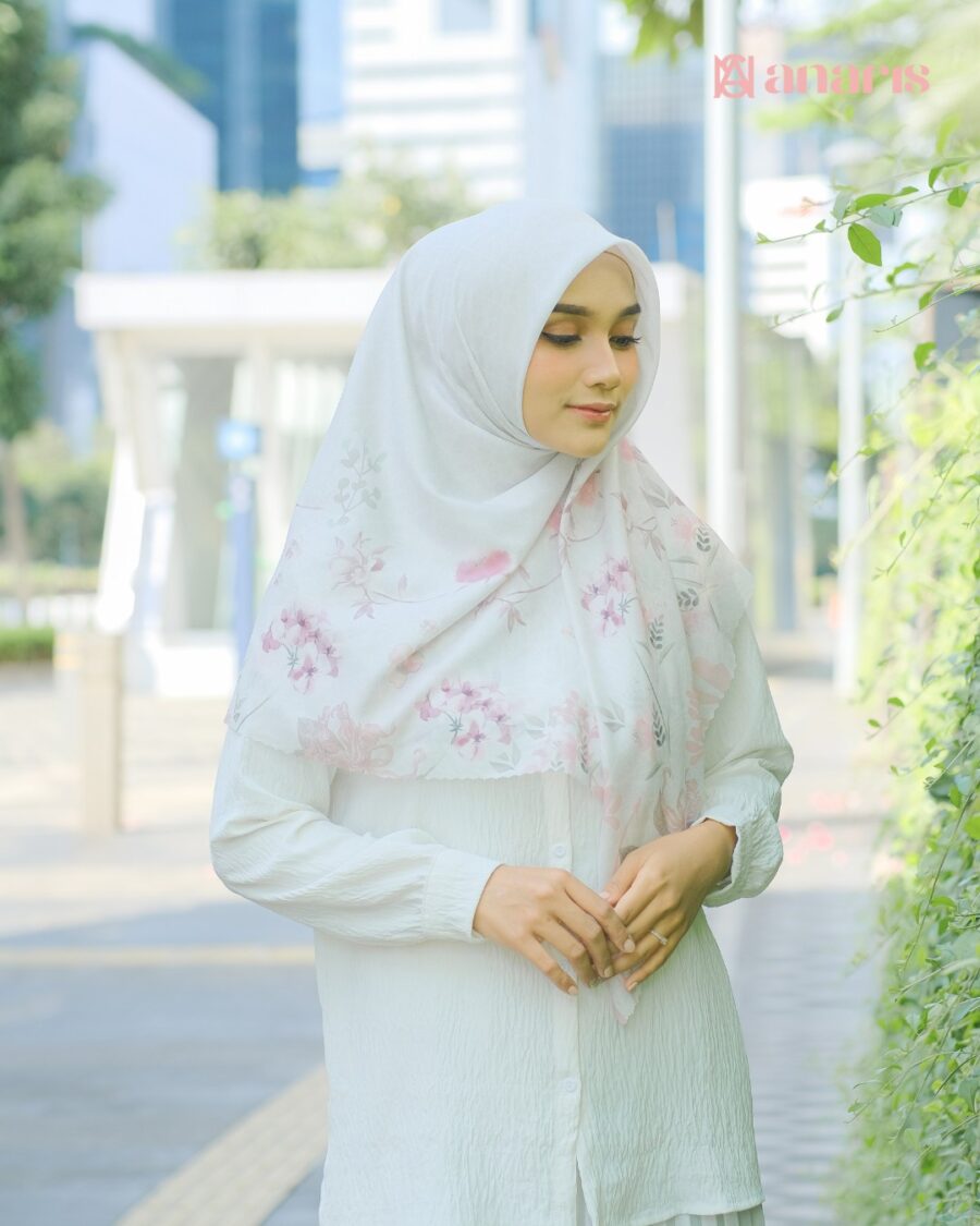 Selena Series Cream - Gambar 2